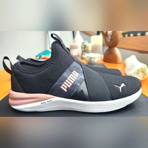 PUMA womens slip on